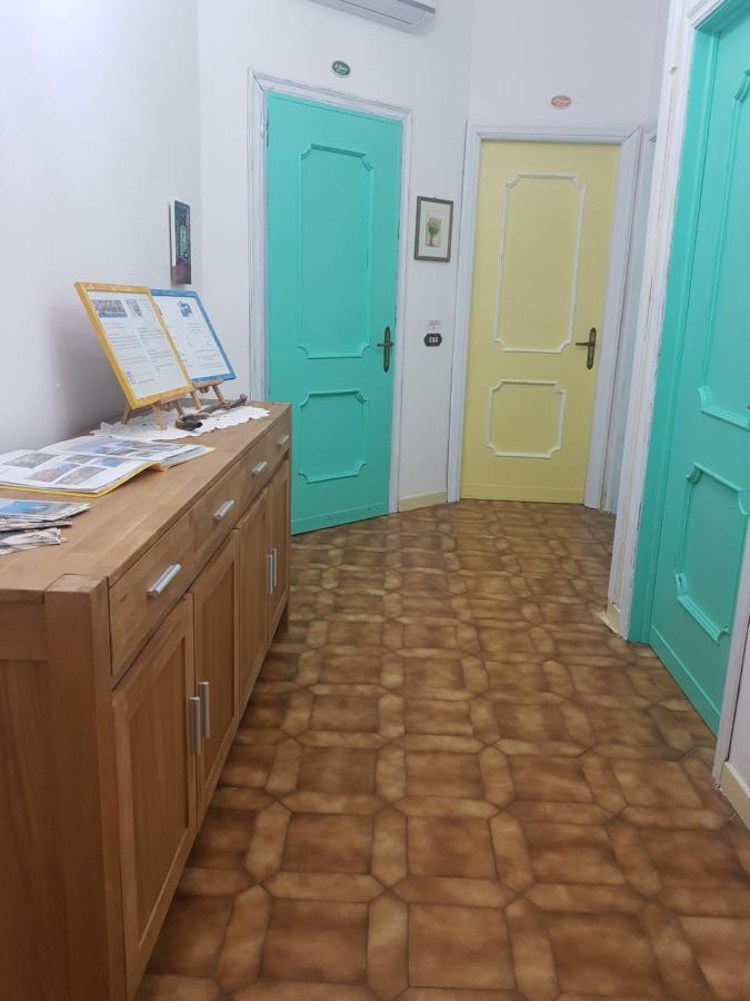 Piano di Follo B&B La Damigiana Fioi المظهر الخارجي الصورة