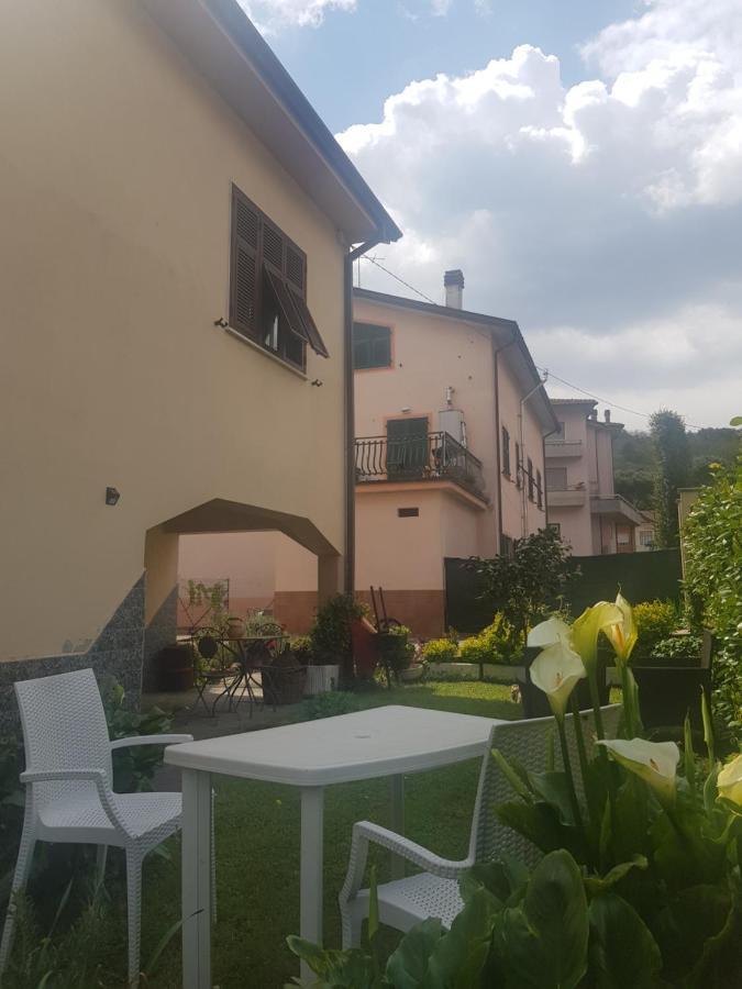 Piano di Follo B&B La Damigiana Fioi المظهر الخارجي الصورة