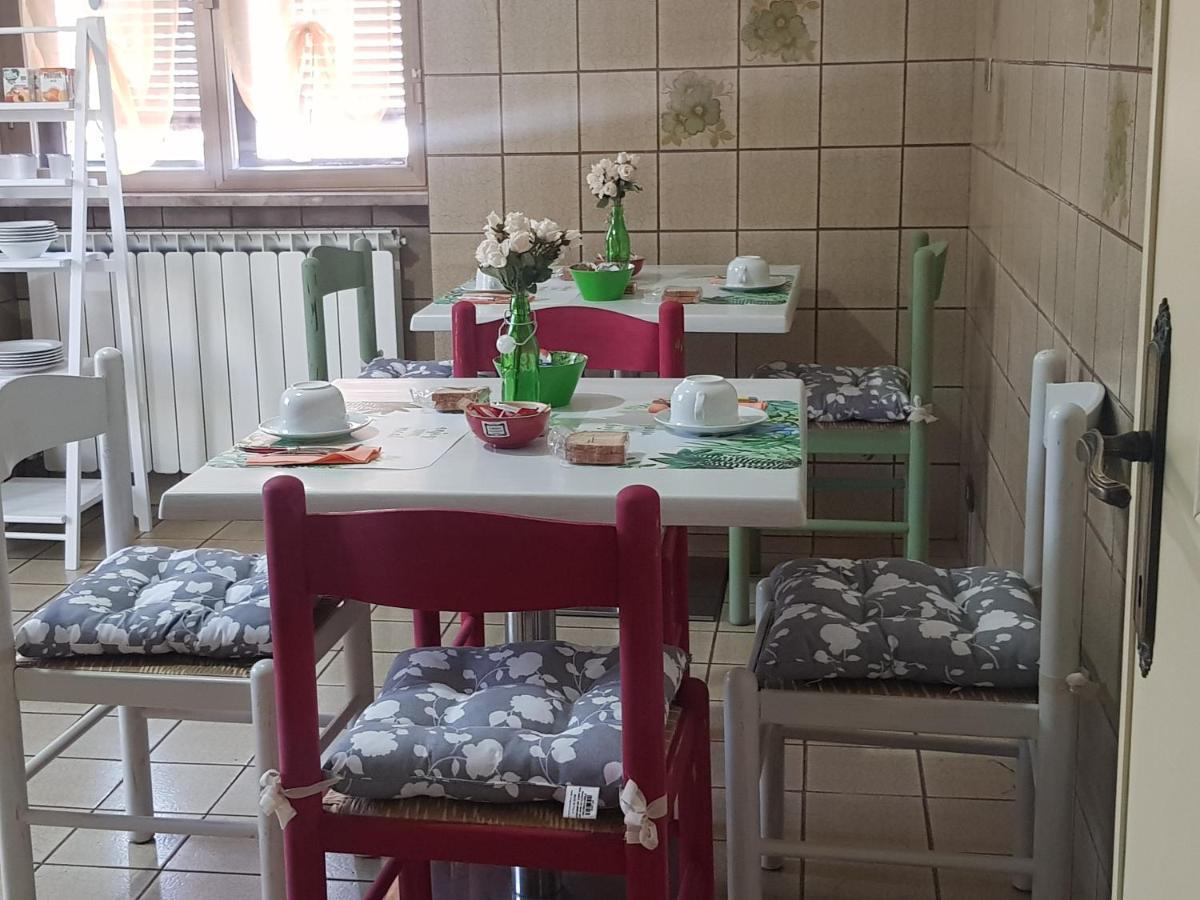 Piano di Follo B&B La Damigiana Fioi المظهر الخارجي الصورة