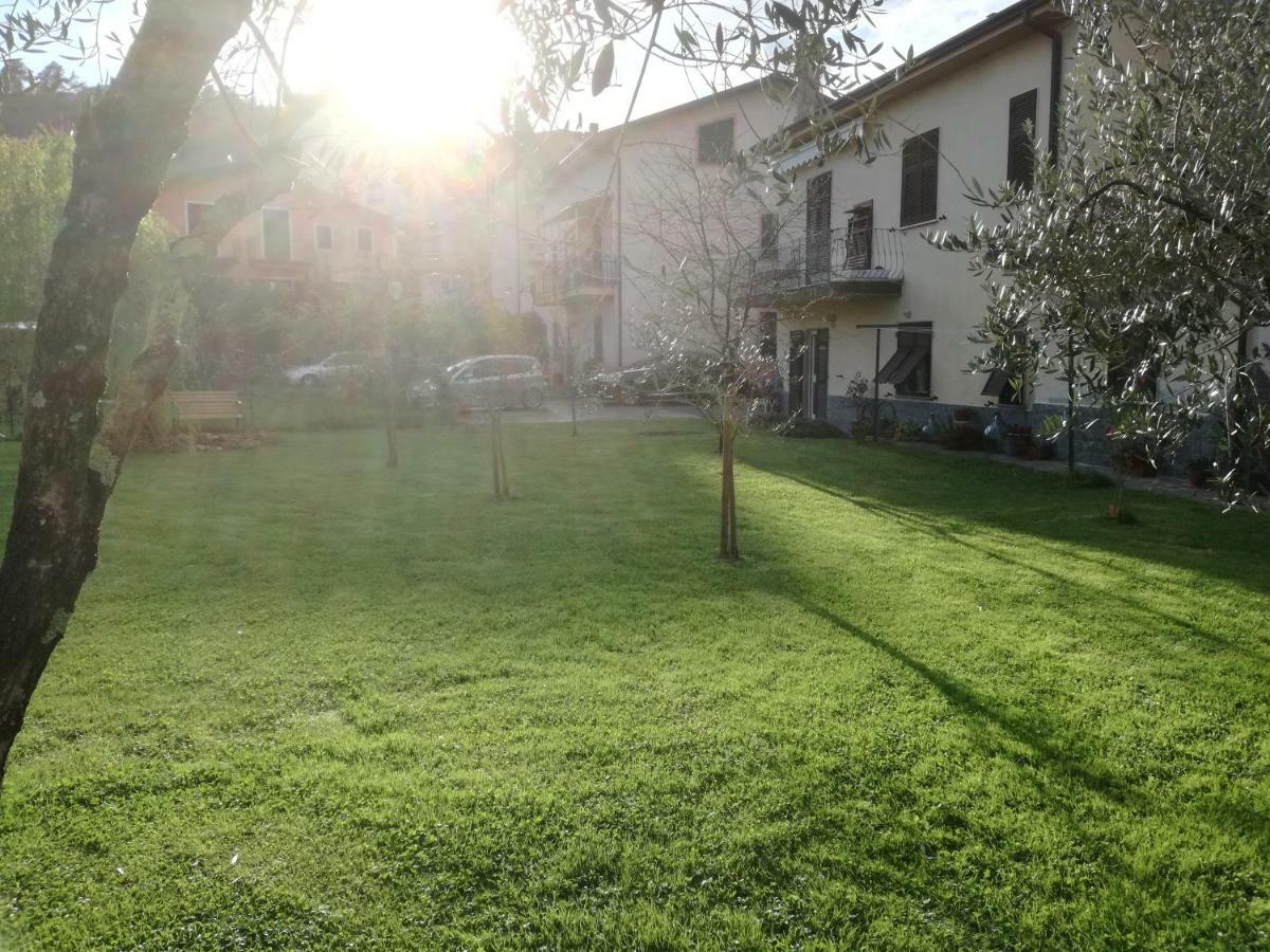 Piano di Follo B&B La Damigiana Fioi المظهر الخارجي الصورة