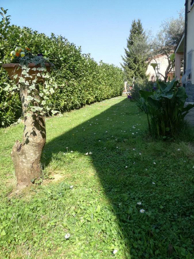 Piano di Follo B&B La Damigiana Fioi المظهر الخارجي الصورة