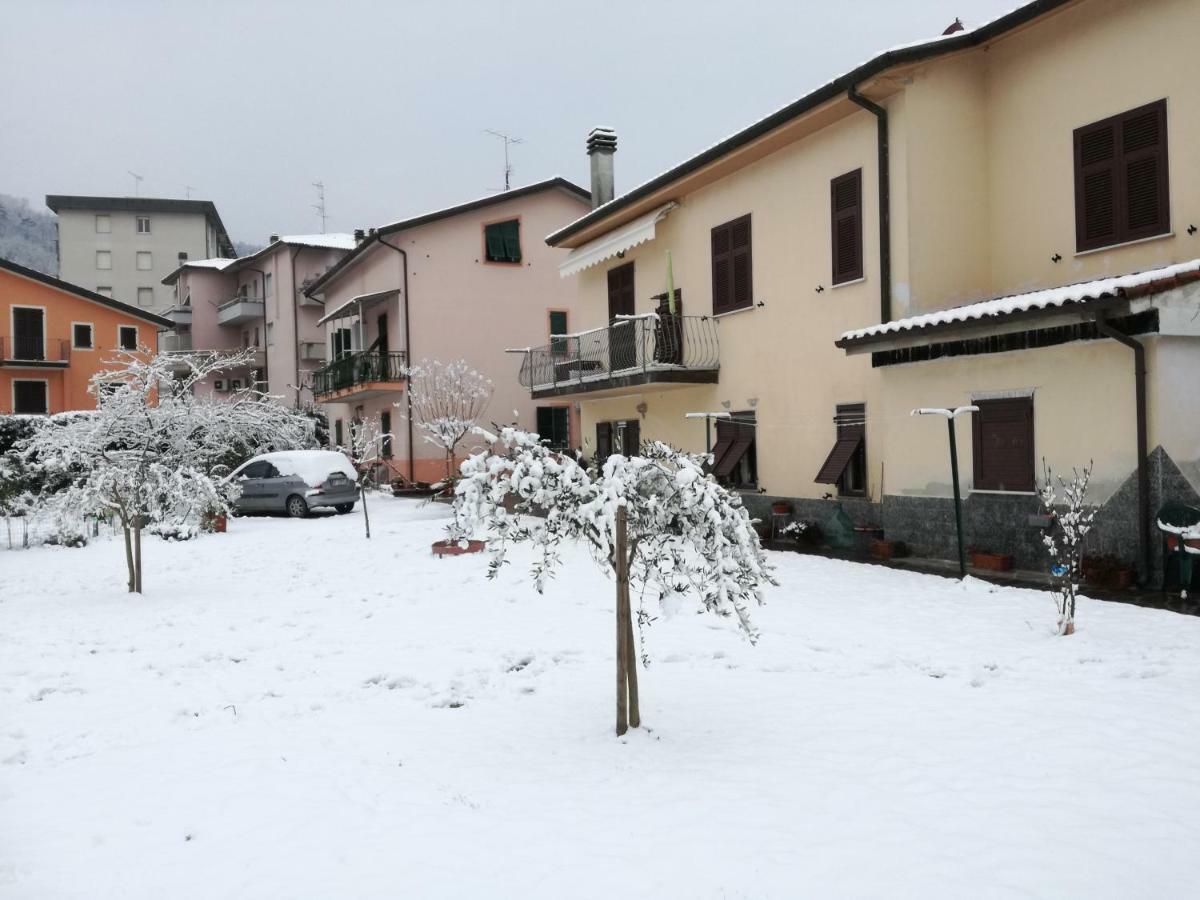 Piano di Follo B&B La Damigiana Fioi المظهر الخارجي الصورة