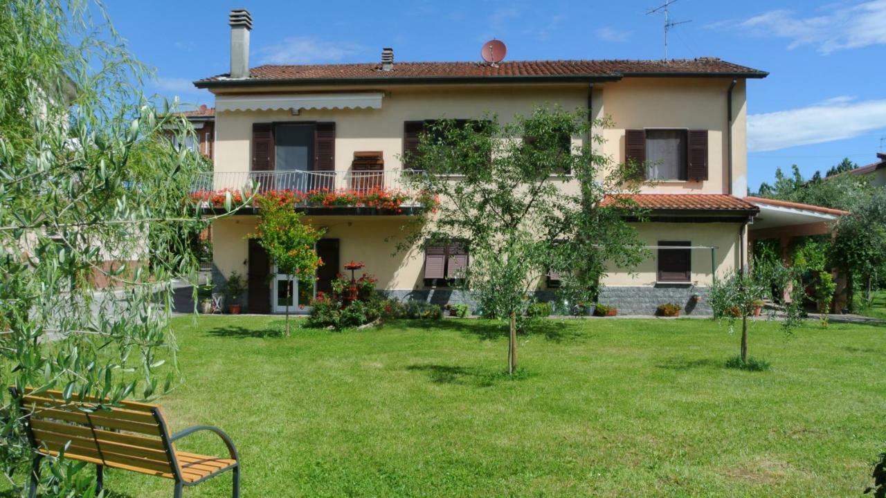 Piano di Follo B&B La Damigiana Fioi المظهر الخارجي الصورة